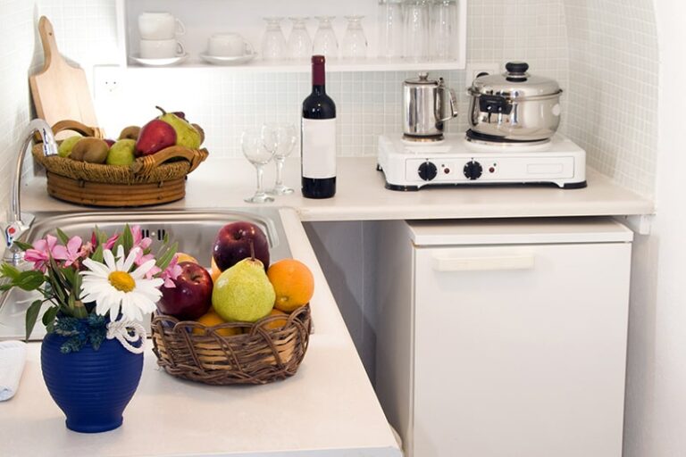 All You Need to Know About Kitchenettes | DesignCafe