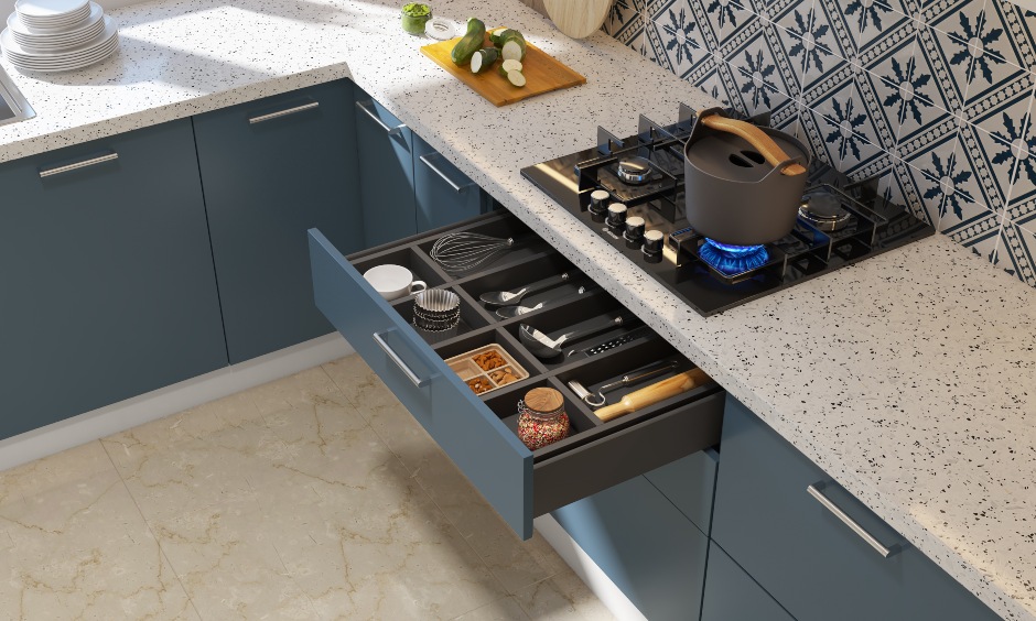 Multi User Kitchen A Spacious Kitchen For Homes With More Than One Cook - DesignCafe