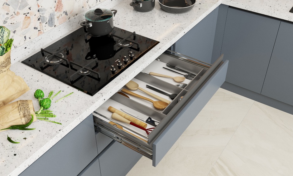 L-shaped kitchen design drawers comes with in-built organiser