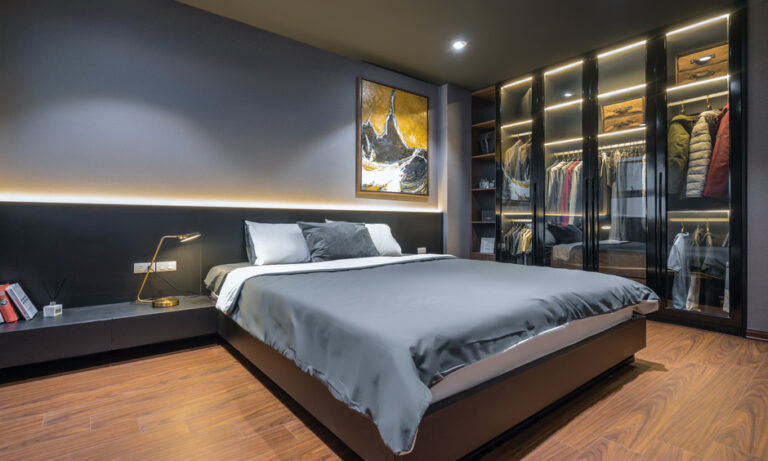 6 Space-Savvy Small Master Bedrooms Design Ideas For Home