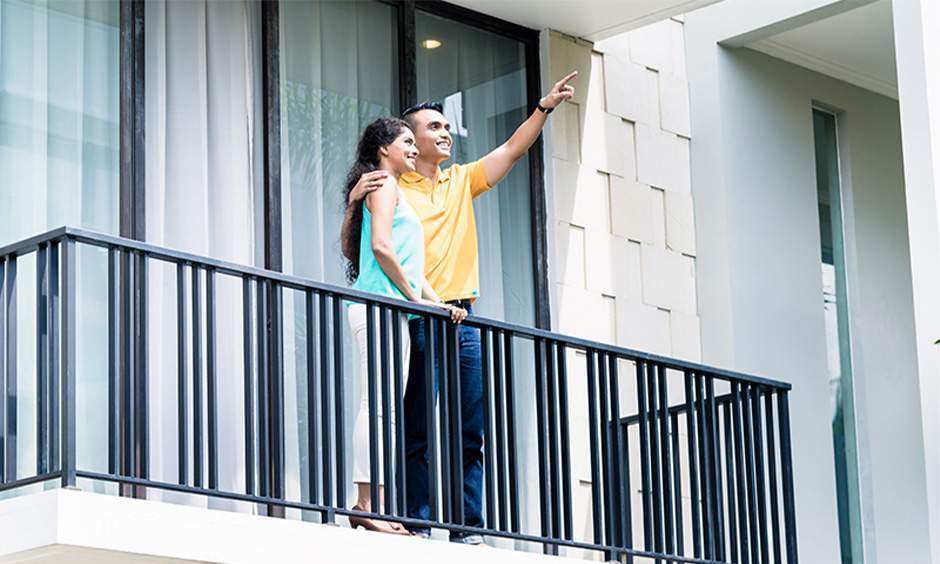 Stylish modern steel railing design enhancing home interiors with sleek, durable, and contemporary appeal.