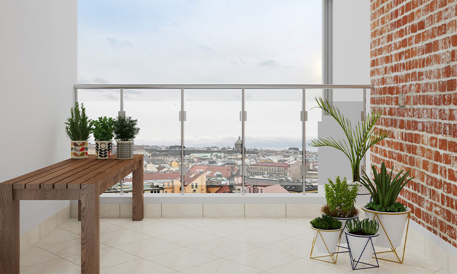 Benefits of modern balcony glass railings for homes