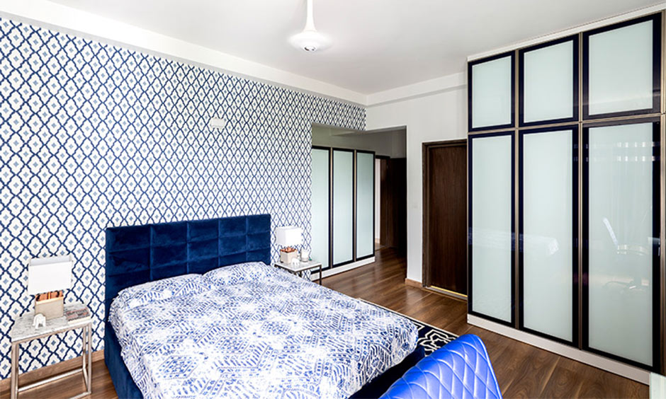 Ethnic home decor for a luxurious Indian bedroom which exudes a vibrant vibe