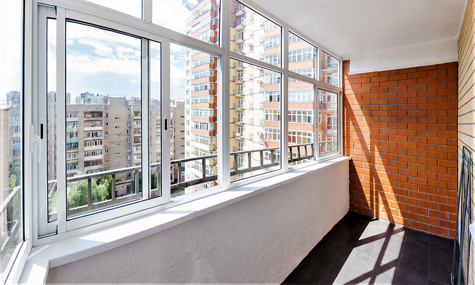 Maintenance tips for window glass types, including cleaning frosted surfaces and checking seals on insulated units.